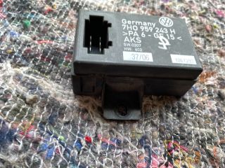 bontott VW TRANSPORTER Csomagtér Ajtó Vezérlőegység