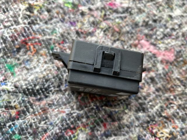 bontott VW TRANSPORTER Csomagtér Ajtó Vezérlőegység