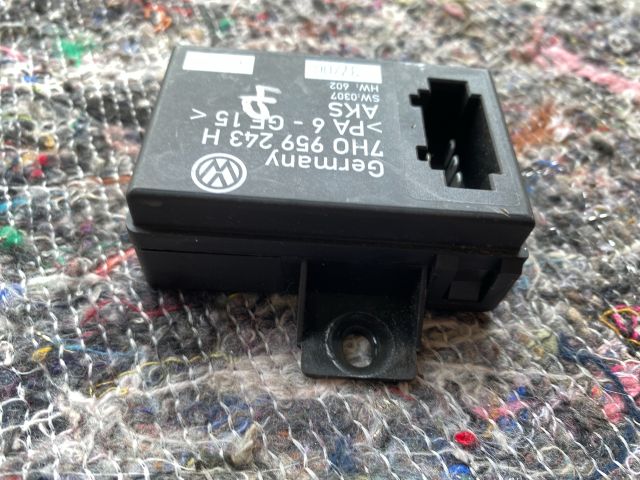 bontott VW TRANSPORTER Csomagtér Ajtó Vezérlőegység