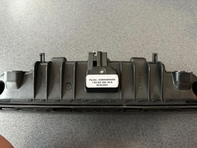 bontott VW TRANSPORTER Csomagtér Nyitó Kar / Gomb