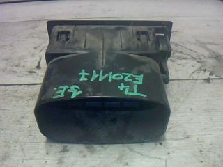 bontott VW TRANSPORTER Csomagtér Szellőző Hátsó