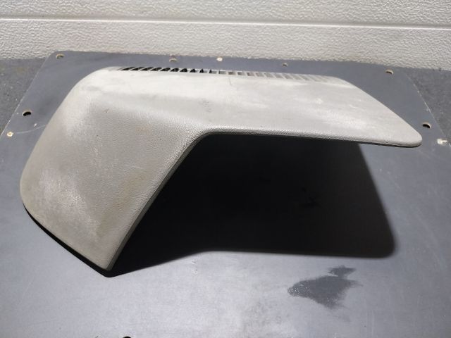 bontott VW TRANSPORTER Csomagtér Szellőző Jobb