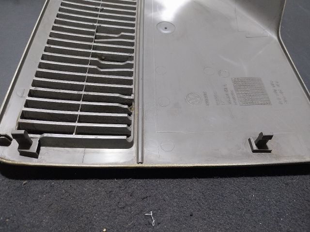 bontott VW TRANSPORTER Csomagtér Szellőző Jobb