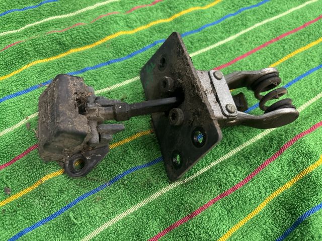 bontott VW TRANSPORTER Csomagtérajtó Ajtóhatároló