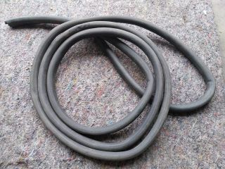 bontott VW TRANSPORTER Csomagtérajtó Gumikéder