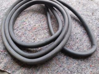 bontott VW TRANSPORTER Csomagtérajtó Gumikéder