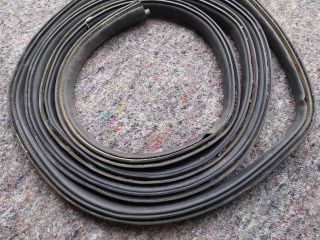 bontott VW TRANSPORTER Csomagtérajtó Gumikéder