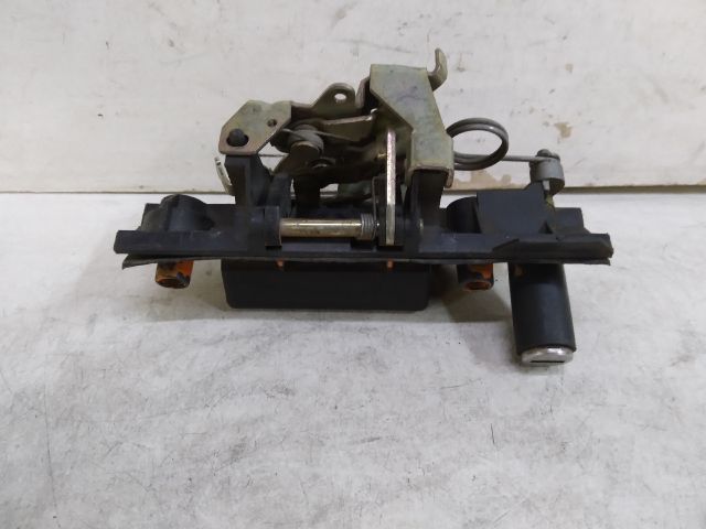 bontott VW TRANSPORTER Csomagtérajtó Kilincs