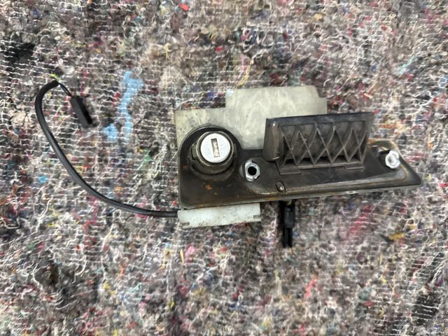 bontott VW TRANSPORTER Csomagtérajtó Kilincs