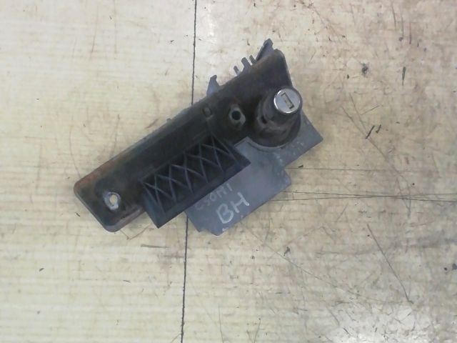 bontott VW TRANSPORTER Csomagtérajtó Kilincs