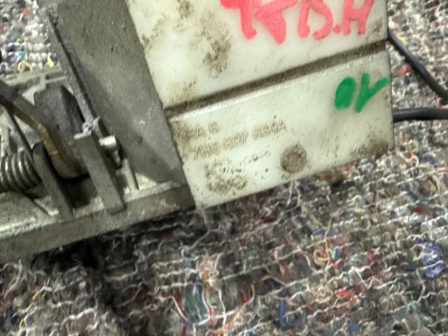 bontott VW TRANSPORTER Csomagtérajtó Kilincs