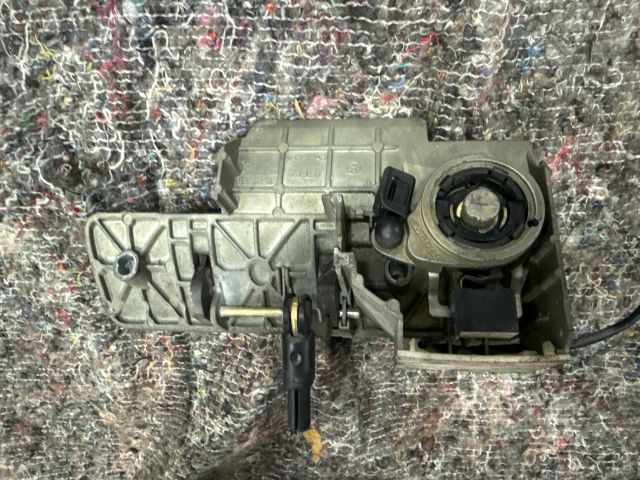 bontott VW TRANSPORTER Csomagtérajtó Kilincs