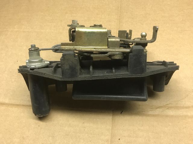 bontott VW TRANSPORTER Csomagtérajtó Kilincs