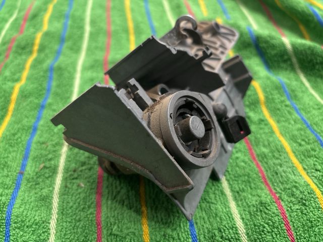 bontott VW TRANSPORTER Csomagtérajtó Kilincs