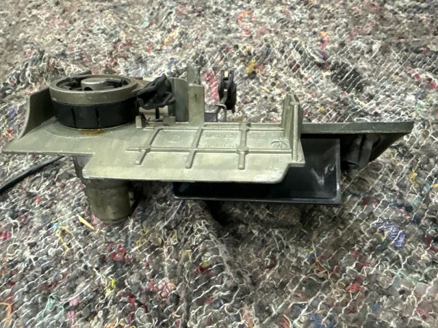 bontott VW TRANSPORTER Csomagtérajtó Kilincs