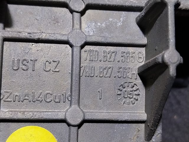 bontott VW TRANSPORTER Csomagtérajtó Kilincs