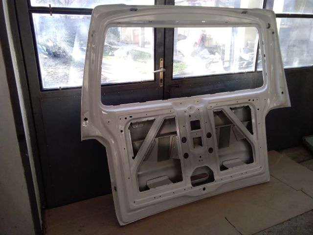 bontott VW TRANSPORTER Csomagtérajtó (Üres lemez)