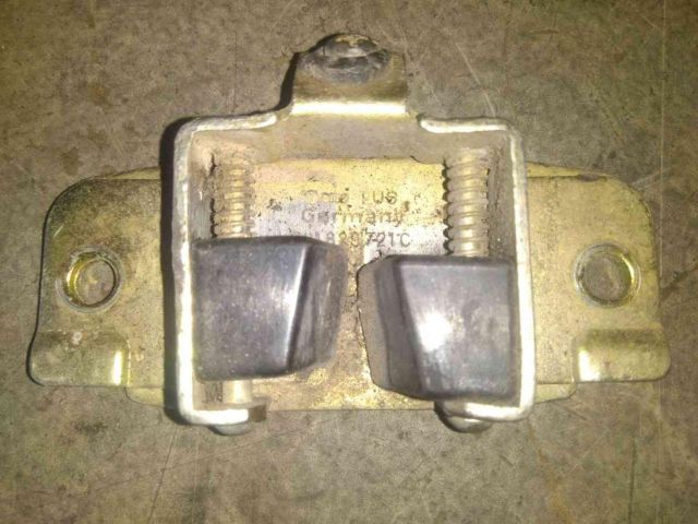 bontott VW TRANSPORTER Csomagtérajtó Ütköző