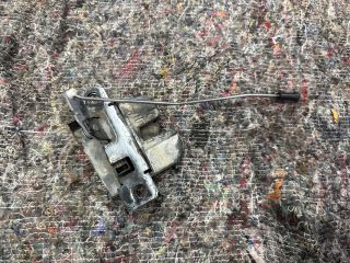 bontott VW TRANSPORTER Csomagtérajtó Zárszerkezet