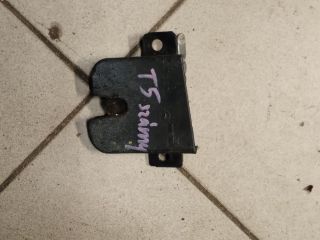 bontott VW TRANSPORTER Csomagtérajtó Zárszerkezet