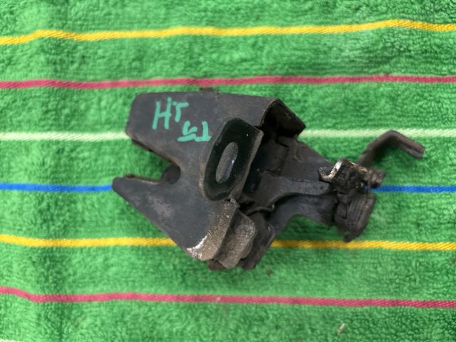 bontott VW TRANSPORTER Csomagtérajtó Zárszerkezet