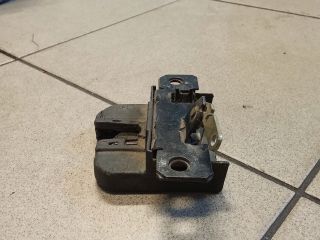 bontott VW TRANSPORTER Csomagtérajtó Zárszerkezet