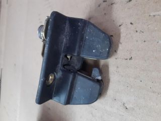 bontott VW TRANSPORTER Csomagtérajtó Zárszerkezet