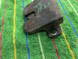 bontott VW TRANSPORTER Csomagtérajtó Zárszerkezet