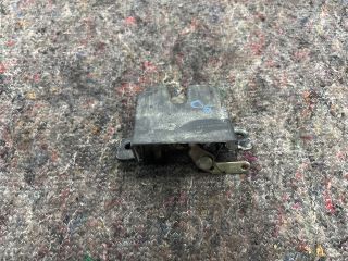 bontott VW TRANSPORTER Csomagtérajtó Zárszerkezet