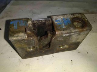 bontott VW TRANSPORTER Csomagtérajtó Zárszerkezet