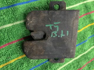 bontott VW TRANSPORTER Csomagtérajtó Zárszerkezet