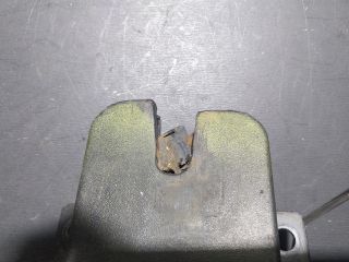 bontott VW TRANSPORTER Csomagtérajtó Zárszerkezet