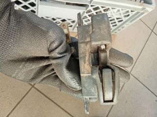 bontott VW TRANSPORTER Csomagtérajtó Zárszerkezet