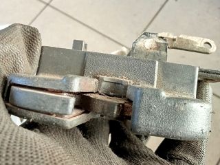 bontott VW TRANSPORTER Csomagtérajtó Zárszerkezet