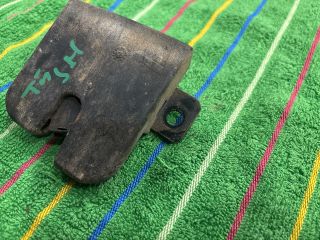 bontott VW TRANSPORTER Csomagtérajtó Zárszerkezet