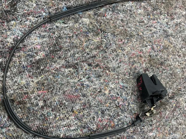 bontott VW TRANSPORTER Csomagtérajtó Zárszerkezet