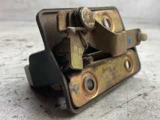 bontott VW TRANSPORTER Csomagtérajtó Zárszerkezet