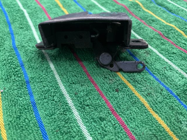 bontott VW TRANSPORTER Csomagtérajtó Zárszerkezet