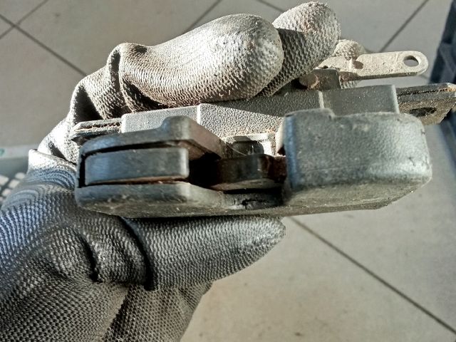 bontott VW TRANSPORTER Csomagtérajtó Zárszerkezet