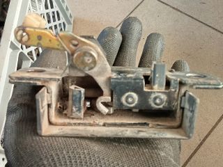 bontott VW TRANSPORTER Csomagtérajtó Zárszerkezet