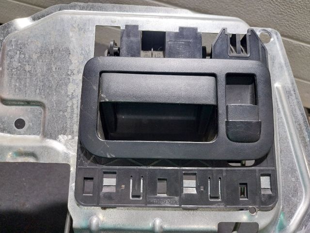 bontott VW TRANSPORTER Csomagtérajtó Zárszerkezet