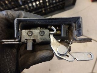 bontott VW TRANSPORTER Csomagtérajtó Zárszerkezet