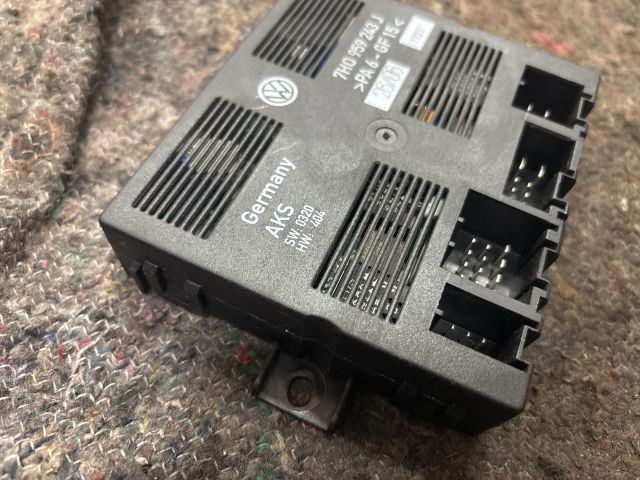 bontott VW TRANSPORTER Elektronika (Magában)