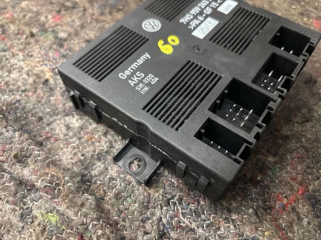 bontott VW TRANSPORTER Elektronika (Magában)