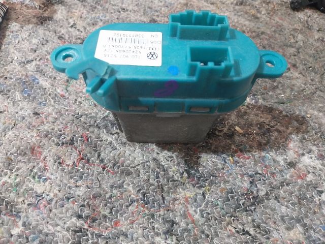 bontott VW TRANSPORTER Előtét Ellenállás Fűtőmotor