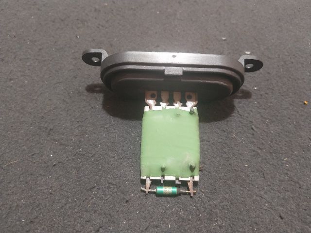 bontott VW TRANSPORTER Előtét Ellenállás Hűtőventilátor