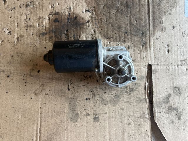 bontott VW TRANSPORTER Első Ablaktörlő Motor