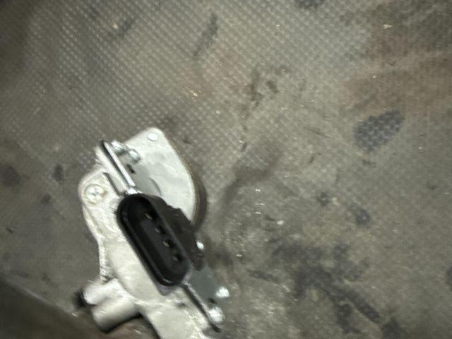 bontott VW TRANSPORTER Első Ablaktörlő Szerkezet Motorral