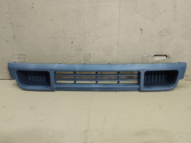 bontott VW TRANSPORTER Első Lökhárító Alsó Középső Díszrács