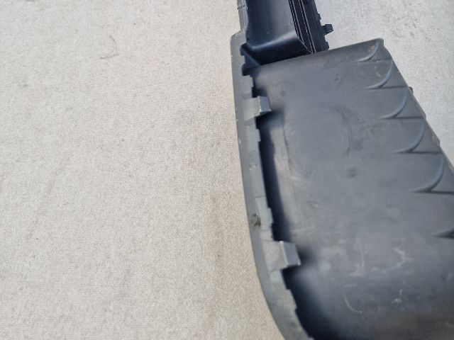 bontott VW TRANSPORTER Első Lökhárító Alsó Középső Díszrács